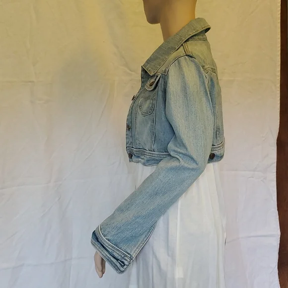 Tixi Cropped Denim Jacket - Picture 5 of 13